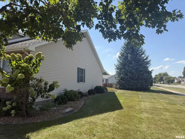 701 TIMBER EDGE DR, Sherman, IL 62684