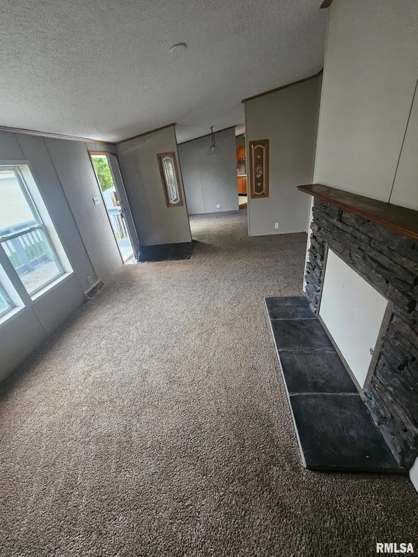 467 LINDA LN, Lynwood, IL 60411