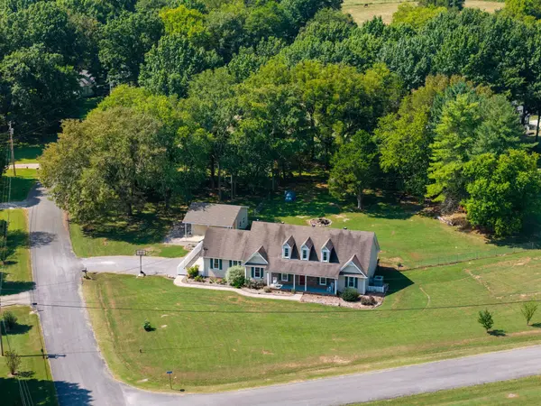 2222 Delay Dr, Lascassas, TN 37085