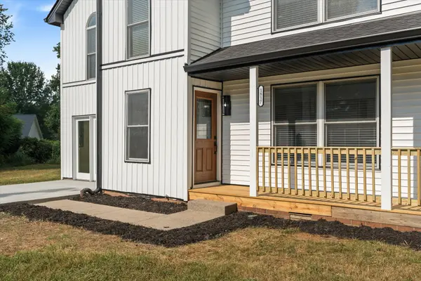 1817 Holloway Cir, Murfreesboro, TN 37127