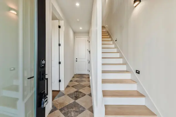 106 Grizzard Ave #1, Nashville, TN 37207
