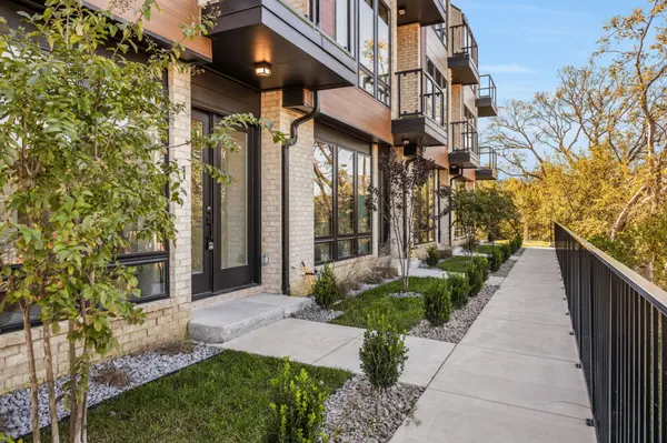 106 Grizzard Ave #1, Nashville, TN 37207