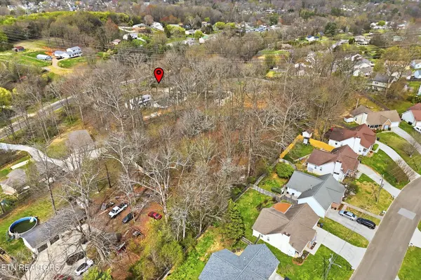 4136 McKamey Rd, Knoxville, TN 37921
