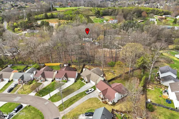 4136 McKamey Rd, Knoxville, TN 37921