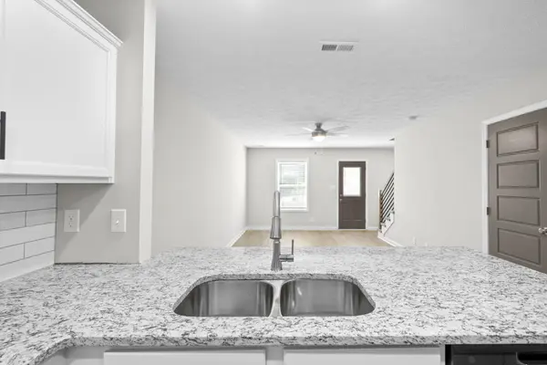 313 Longshadow Trl #E, Clarksville, TN 37043