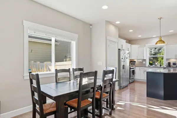 1009 W Osprey Heights Dr, Spokane, WA 99224