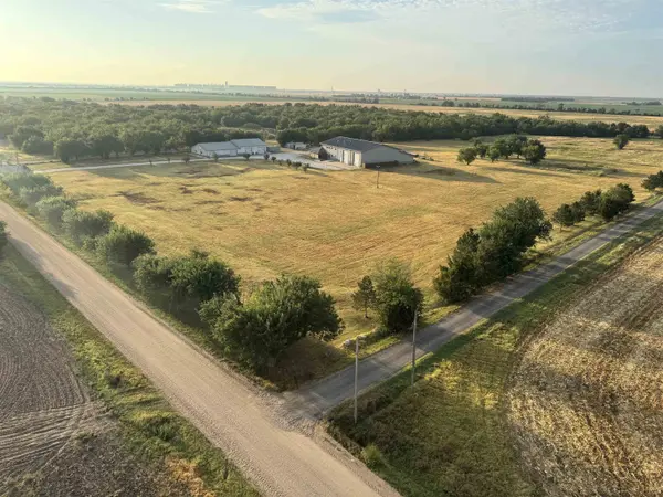 9345 W 47th St S, Clearwater, KS 67026