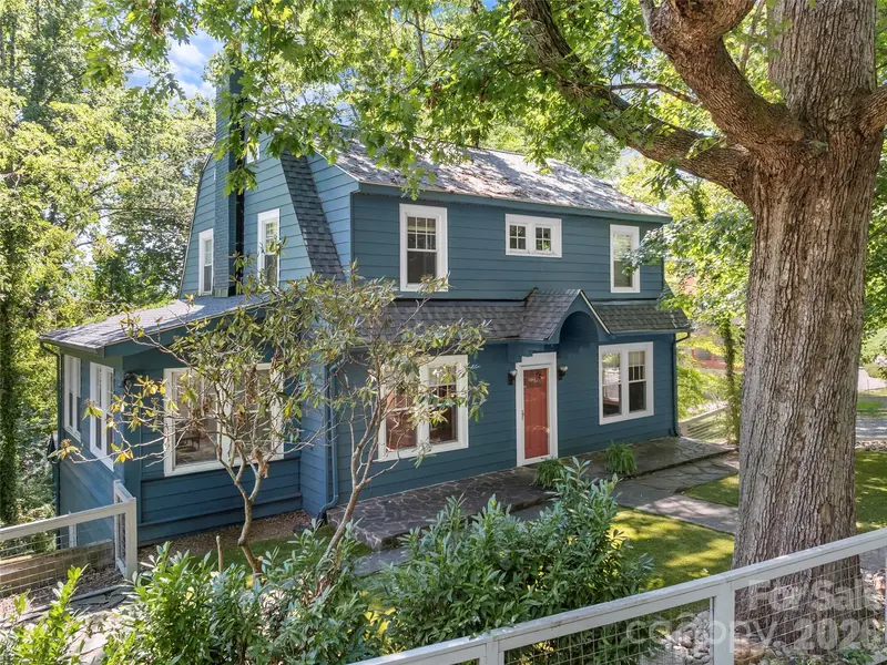1 Kenilworth RD, Asheville, NC 28803