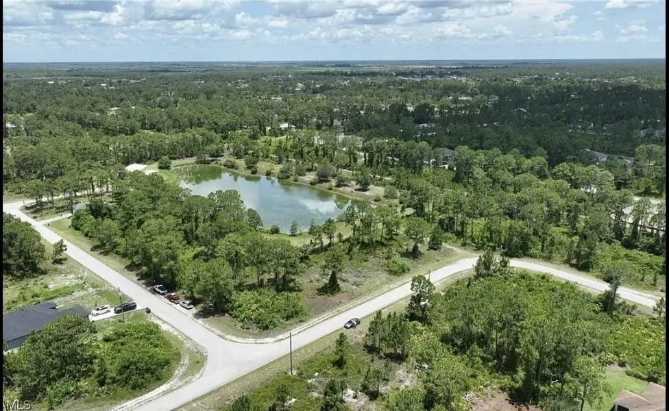 733 AZURE AVE, Lehigh Acres, FL 33974