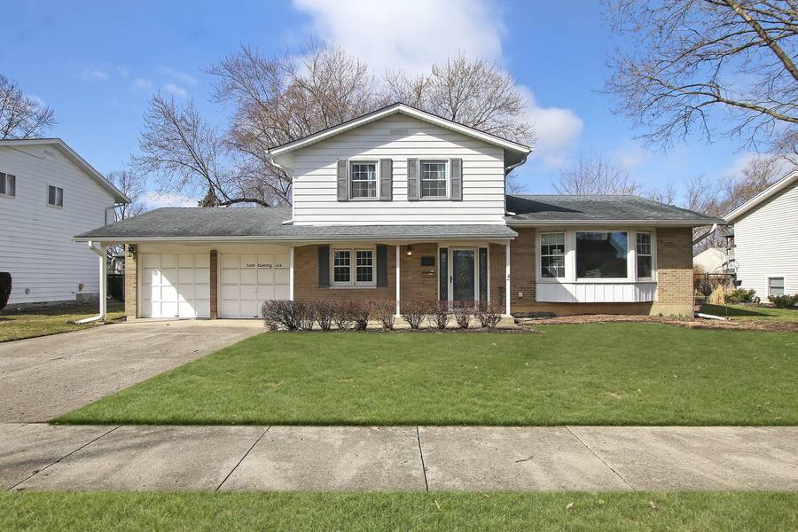 226 N Wilke RD, Palatine, IL 60074