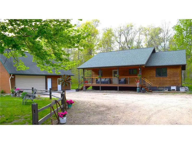 13066 Oakland Parkway Road, Merrifield, MN 56465
