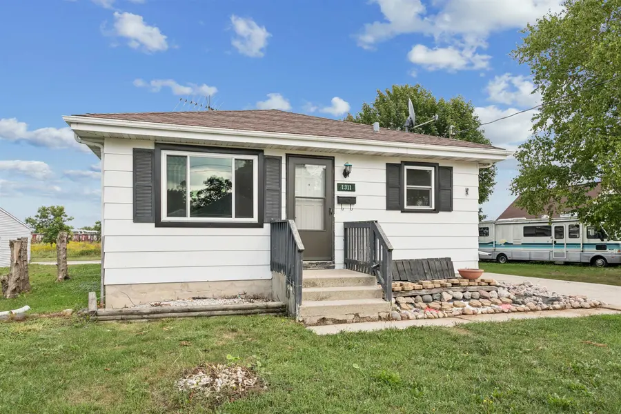 1311 S 31ST ST, Manitowoc, WI 54220