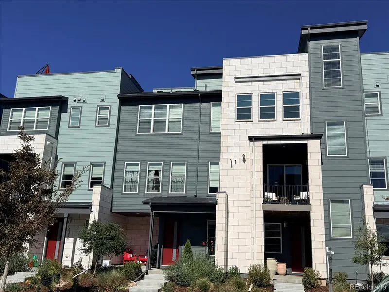 6318 N Dayton CT, Denver, CO 80238