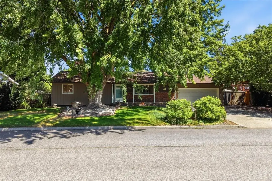 5721 S Moran Dr, Spokane, WA 99223