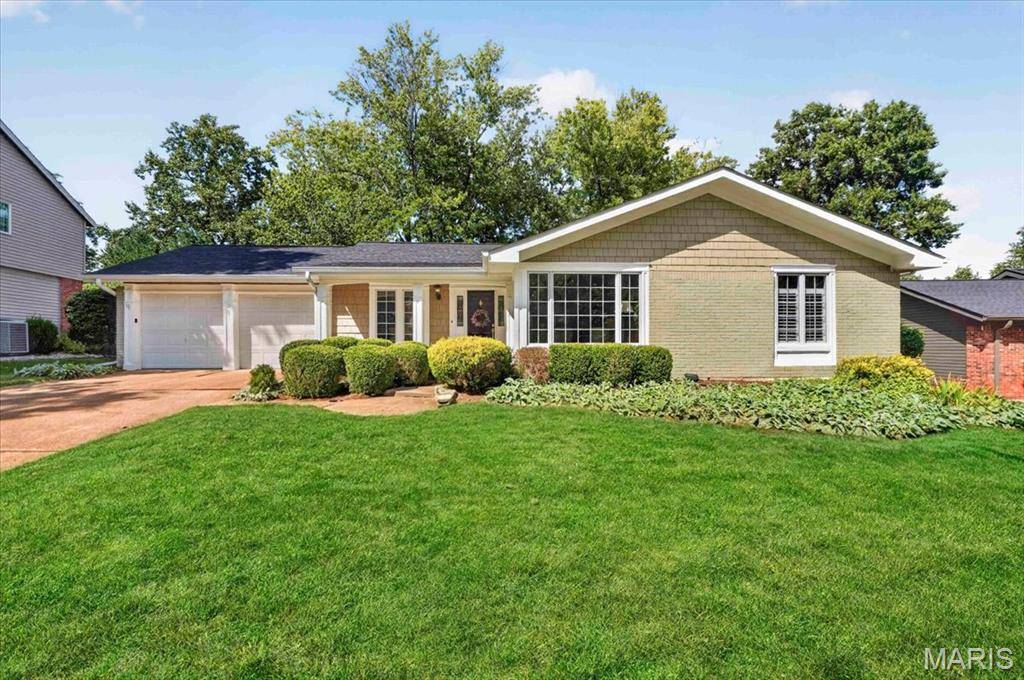 15345 Country Ridge DR, Chesterfield, MO 63017