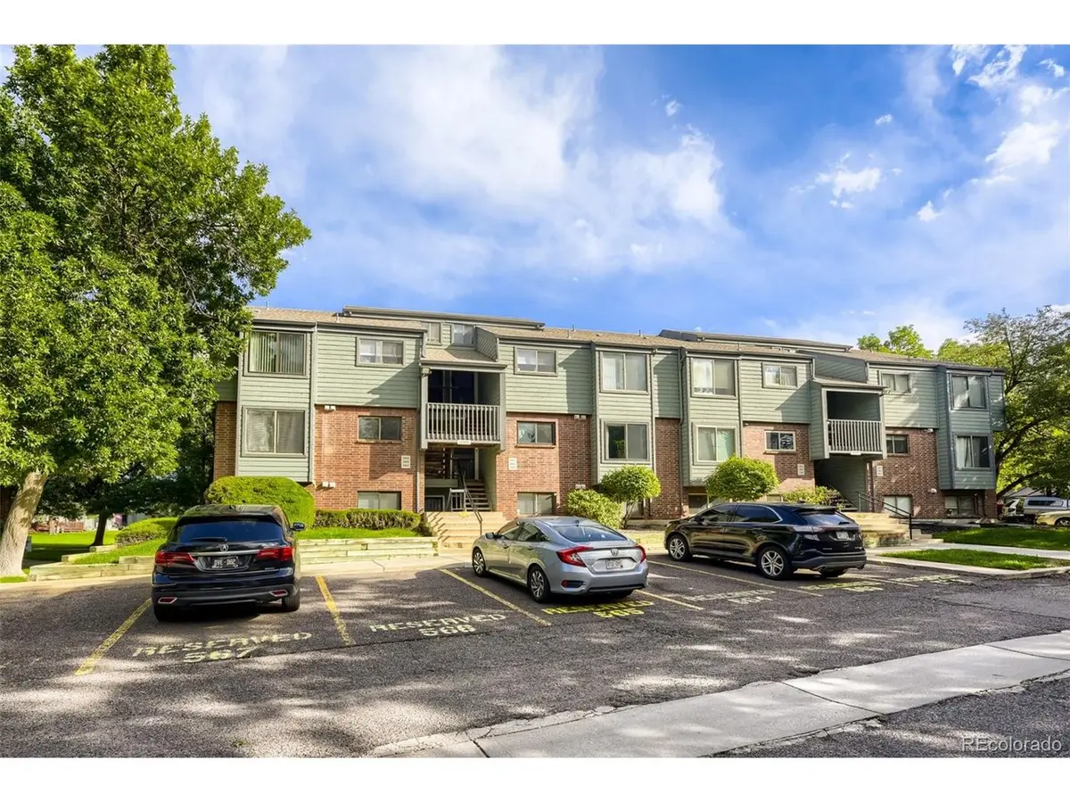 3606 S Depew #201, Denver, CO 80235