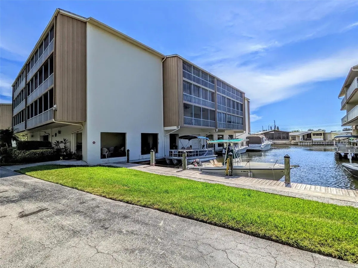 1714 69TH AVE W #B308, Bradenton, FL 34207