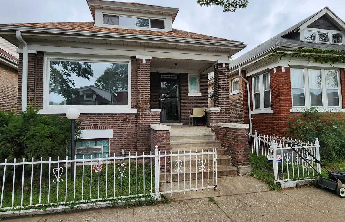 7744 S Rhodes AVE, Chicago, IL 60619