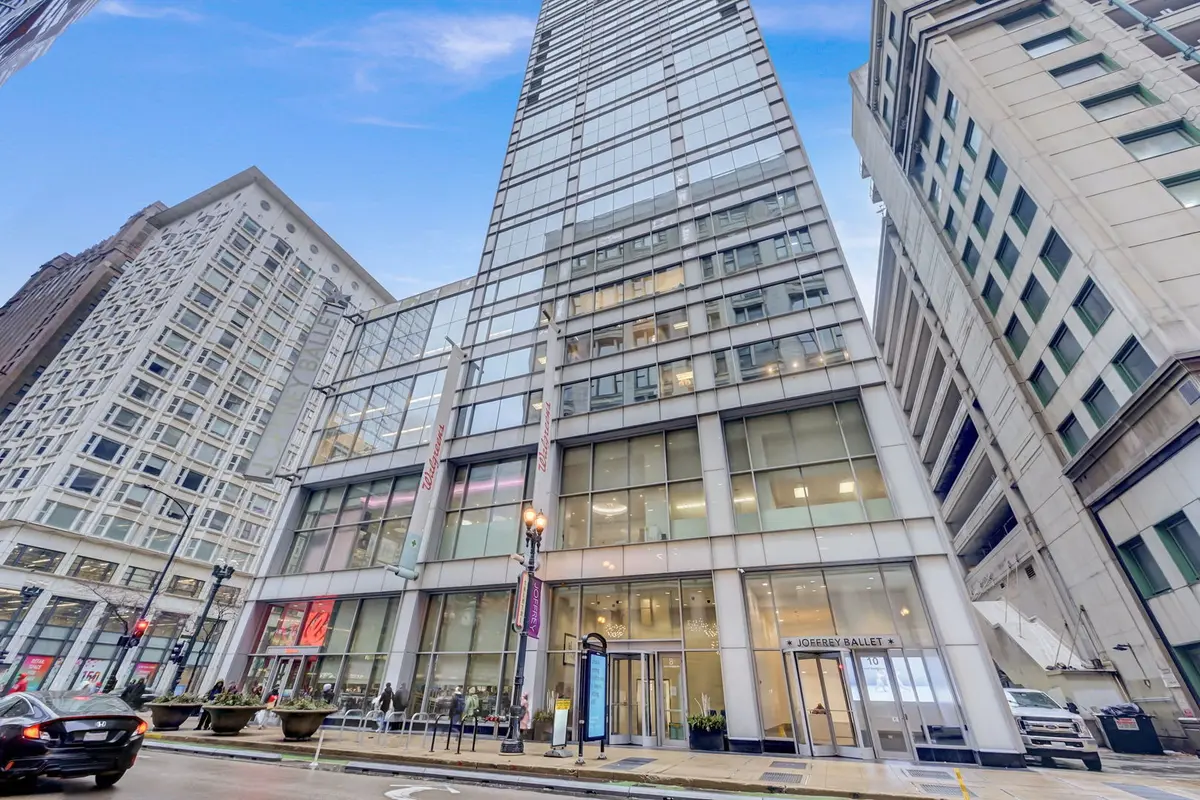8 E RANDOLPH ST #2601, Chicago, IL 60601