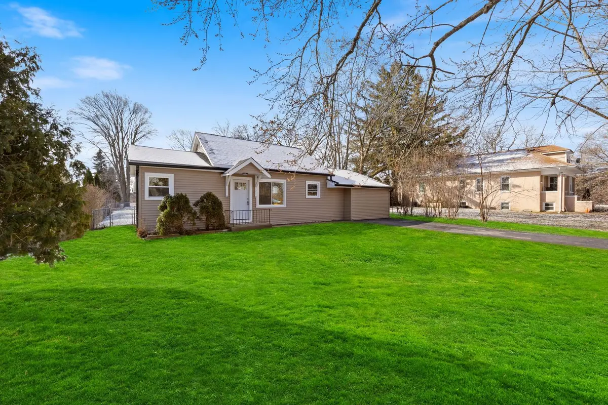 2305 RAVINE DR, Zion, IL 60099
