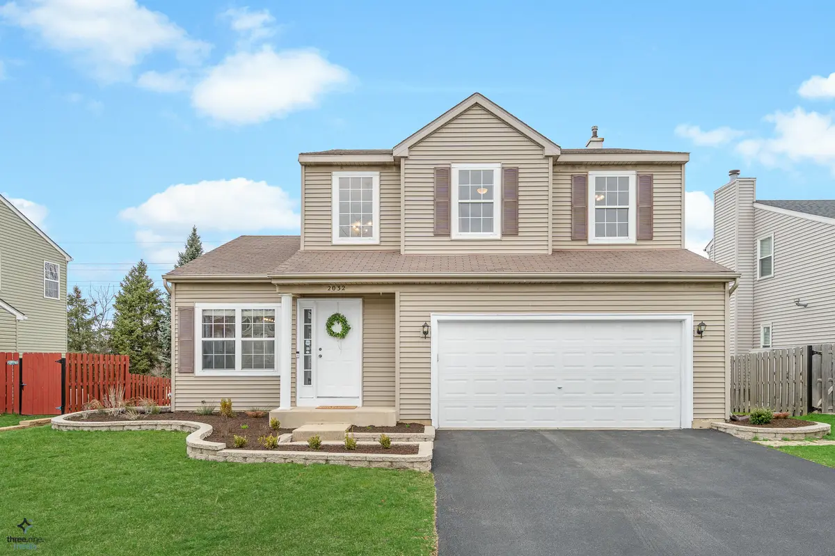 2032 Norwich DR, Bartlett, IL 60103