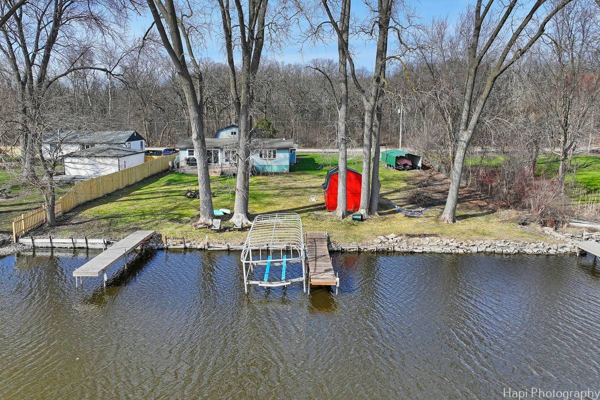 25697 W Highland AVE, Antioch, IL 60002
