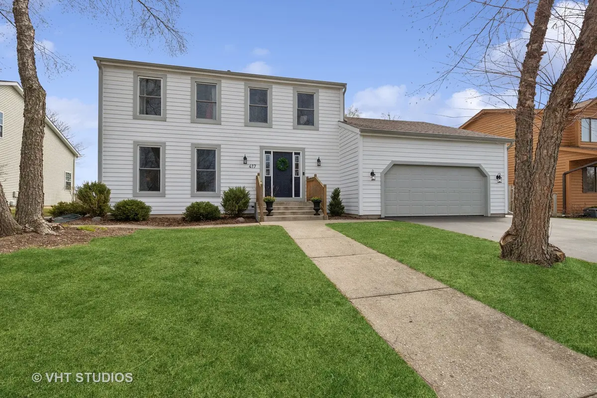 417 Red Rock DR, Lindenhurst, IL 60046
