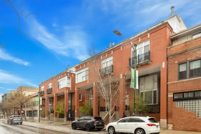 2843 N Lincoln AVE #206, Chicago, IL 60657