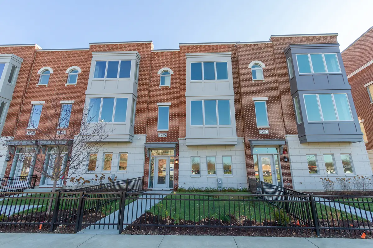 1235 Shermer RD, Northbrook, IL 60062