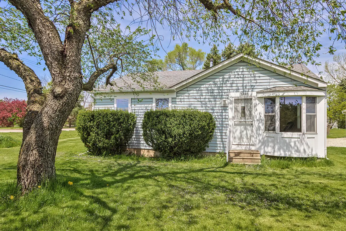 15926 93rd ST, Bristol, WI 53104