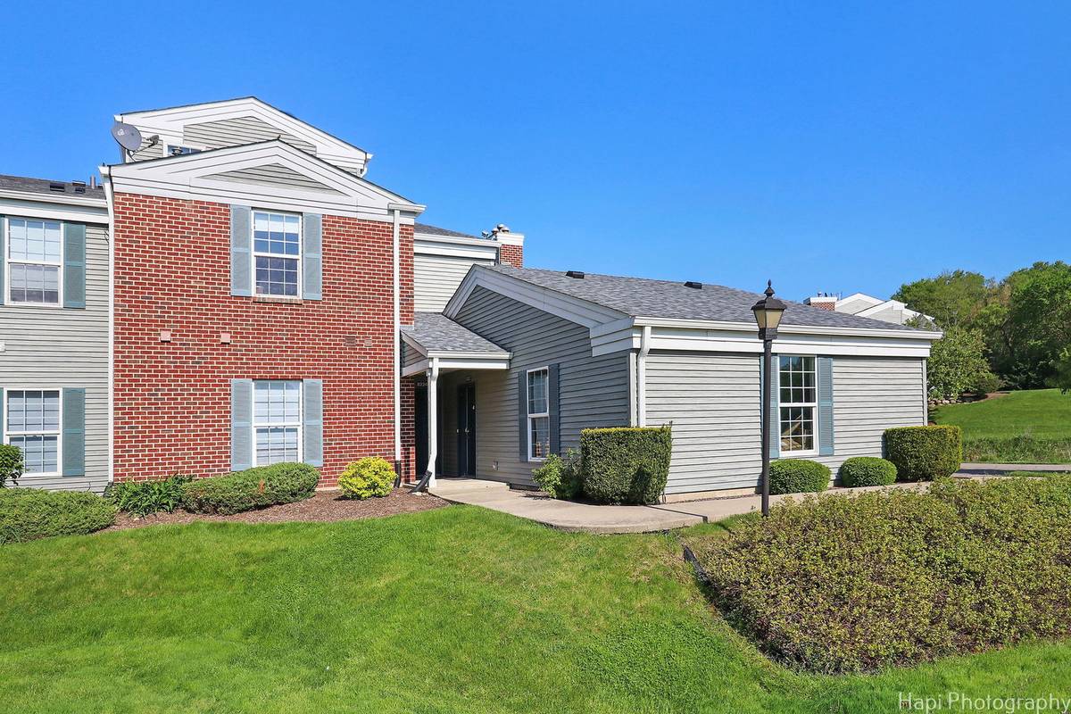 8224 Cinnamon LN #8224, Fox Lake, IL 60020