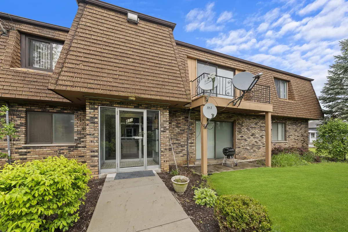 831 E Glenwood Lansing RD #607, Glenwood, IL 60425