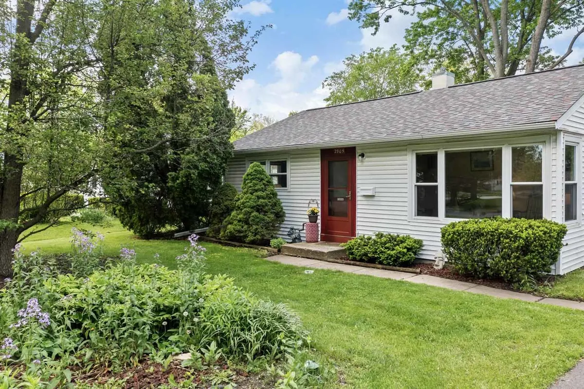 2905 Dove ST, Rolling Meadows, IL 60008