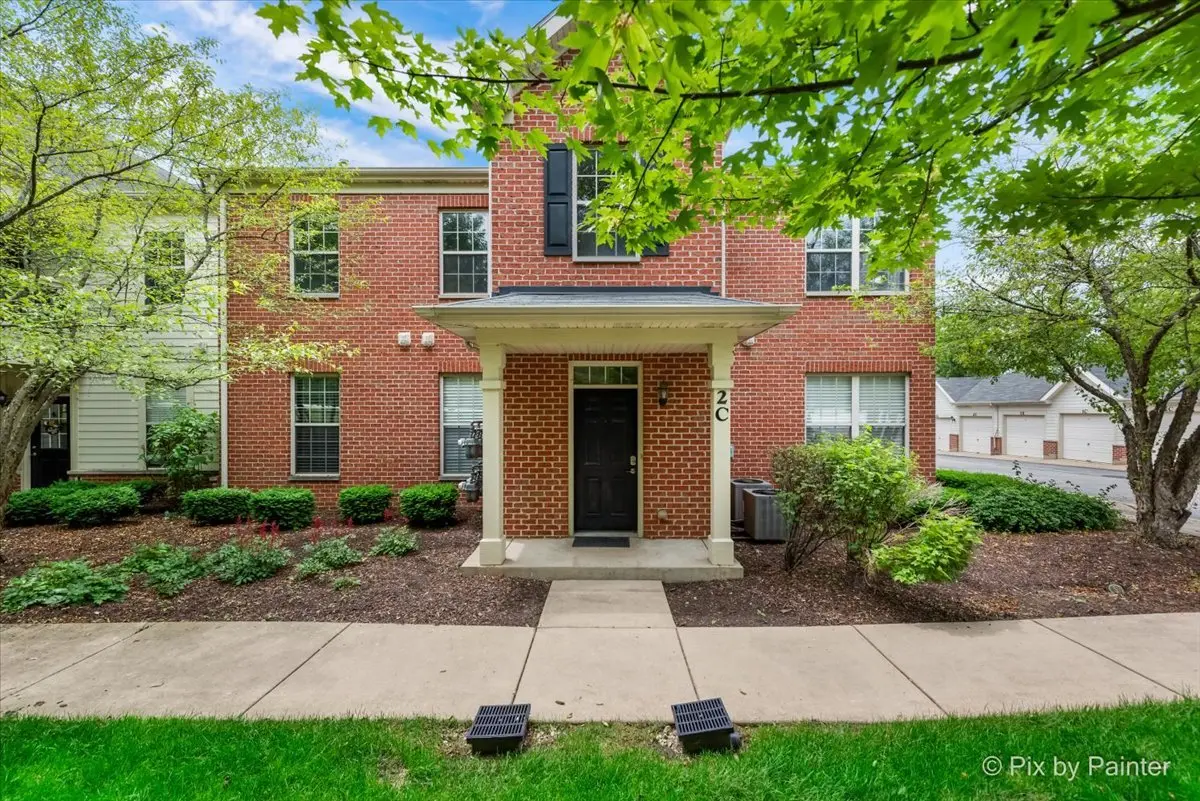 1032 Swift RD #2C, Glen Ellyn, IL 60137