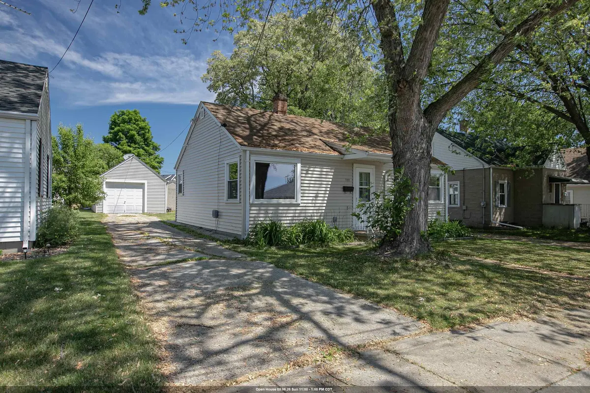 722 ROOSEVELT ST, Menasha, WI 54952