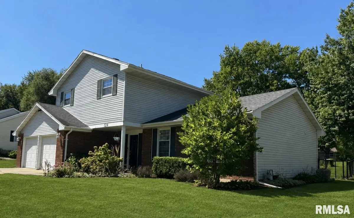 524 MEADOW DR, Macomb, IL 61455