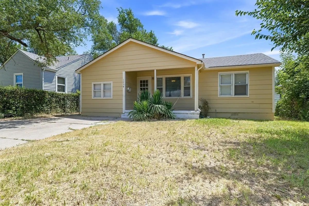 1234 N Chautauqua Ave, Wichita, KS 67214