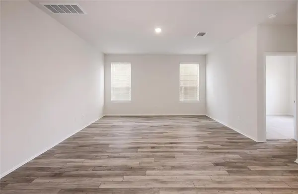 173 Purple Sandpiper LN, Leander, TX 78641
