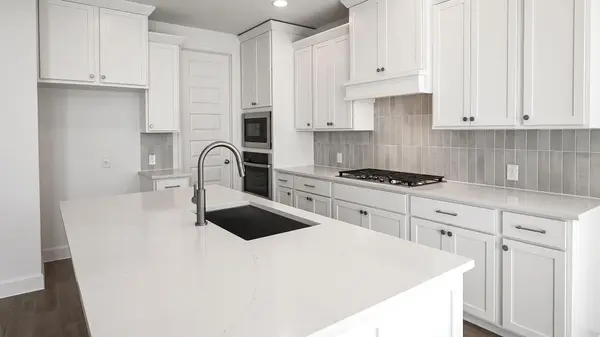 277 Basket Flower LOOP, Kyle, TX 78640