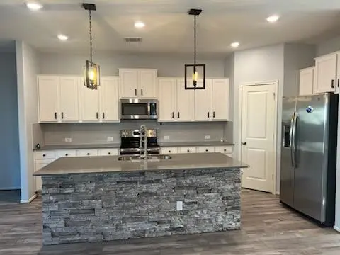 424 Cosmos LN, Jarrell, TX 76537