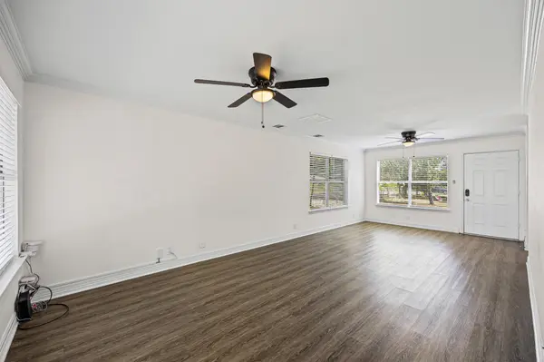300 Blackson Ave, Austin, TX 78752