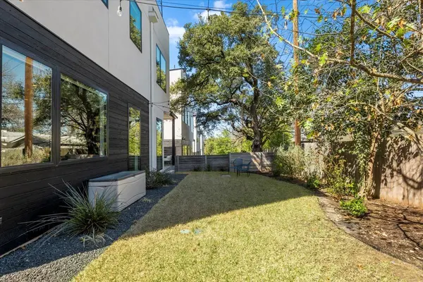 1225 Hillside Ave #4, Austin, TX 78704