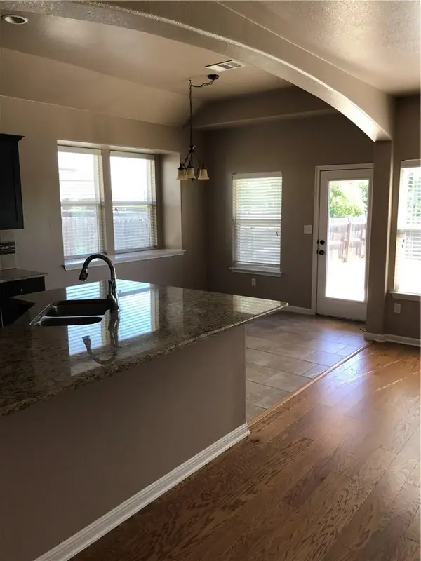 8213 Reggio ST, Round Rock, TX 78665