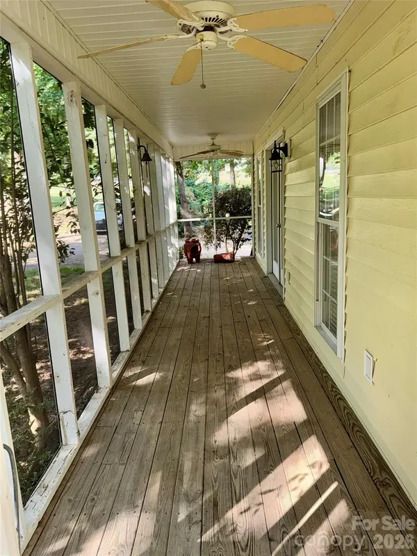 142 harbor point DR #31, Cherryville, NC 28021