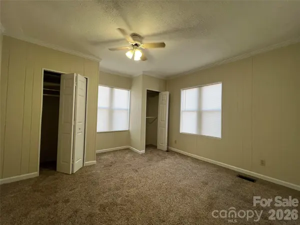 142 E Catawba AVE, Mount Holly, NC 28120