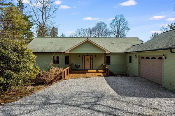 20 Stony Crest DR, Spruce Pine, NC 28777