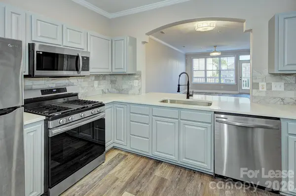 210 S Cedar ST, Charlotte, NC 28202