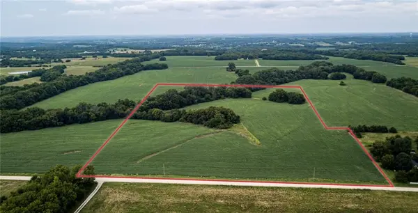 W 327th ST, Paola, KS 66071