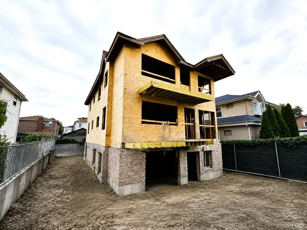 13043 129th ST, South Ozone Park, NY 11420