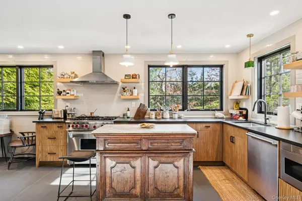 191 Bull PATH, East Hampton, NY 11937
